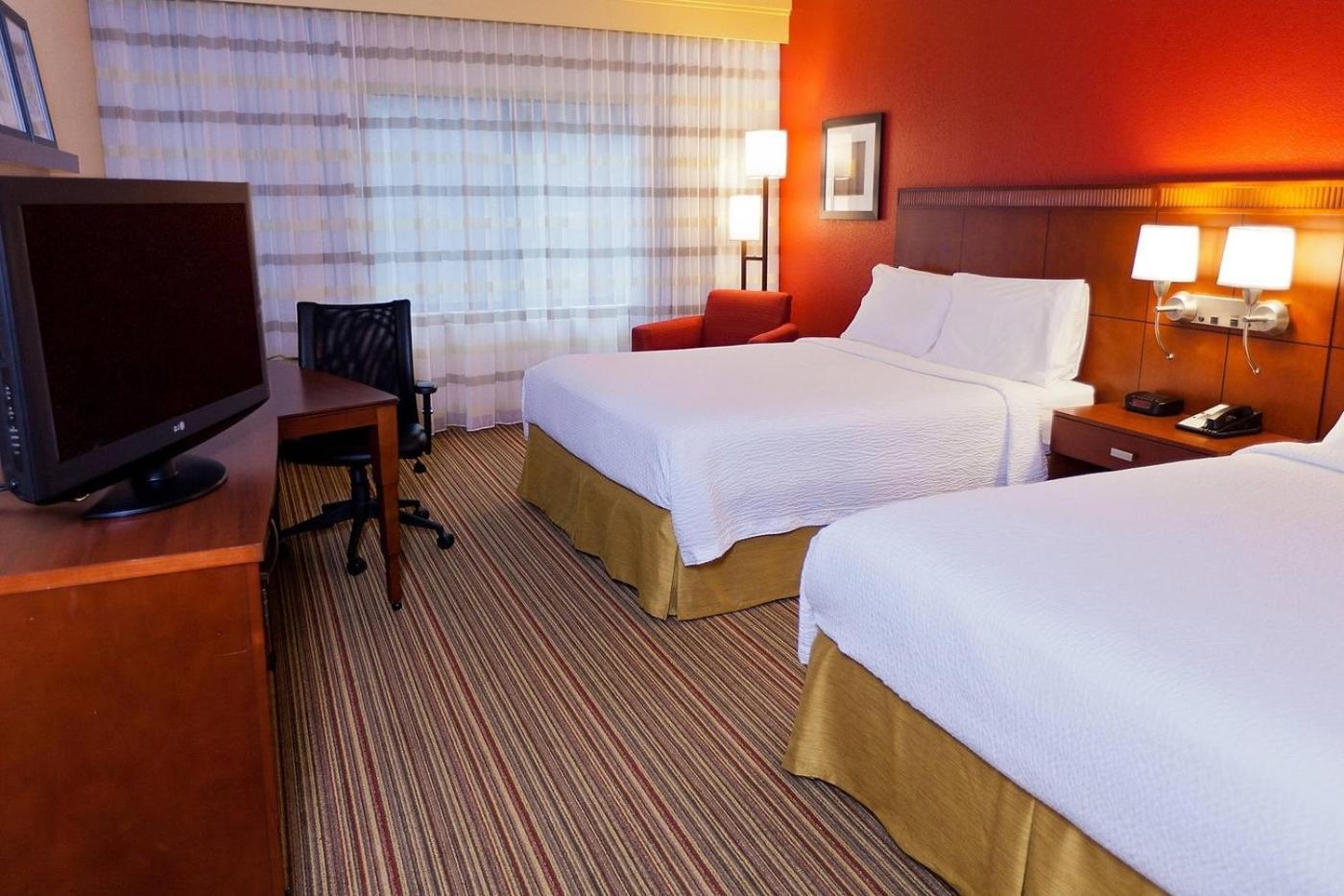 Courtyard Chicago O'Hare Hotel Des Plaines Exterior photo