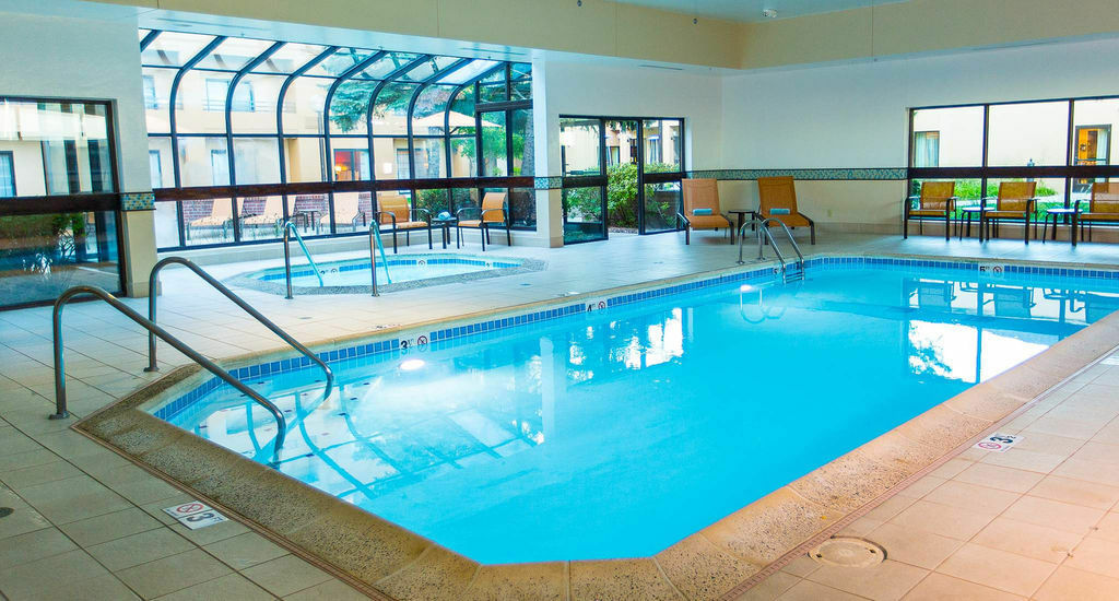 Courtyard Chicago O'Hare Hotel Des Plaines Exterior photo